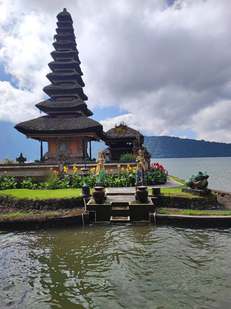 Ulun Danu Beratan - a water temple